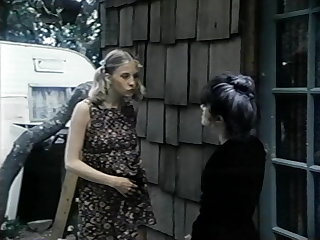Retrò Daisy May (1979)